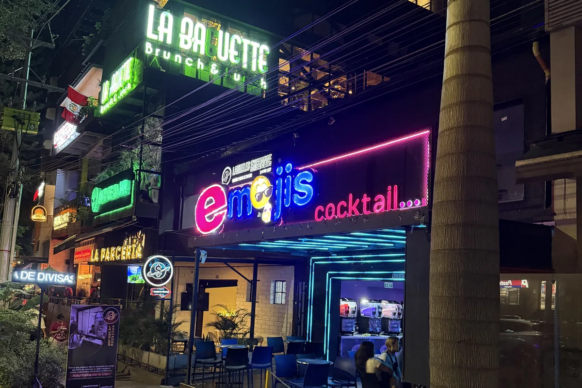emojis cocktail
